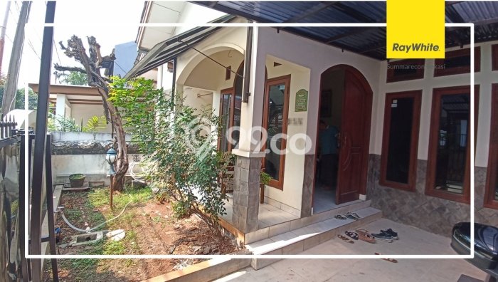 Rumah Minimalis 3 KT LT 135m2 di Galaxy Rumah Minimalis 3 KT LT 135m2 di Galaxy