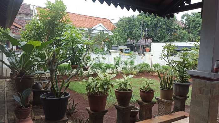 Ready to Use! Premium House LT 709m2 Desain Elegan di Jaka Permai Ready to Use! Premium House LT 709m2 Desain Elegan di Jaka Permai