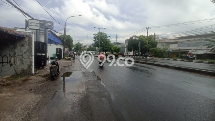 Ruko disewakan di Bekasi Selatan Bekasi dengan luas bangunan 500m2 Ruko disewakan di Bekasi Selatan Bekasi dengan luas bangunan 500m2