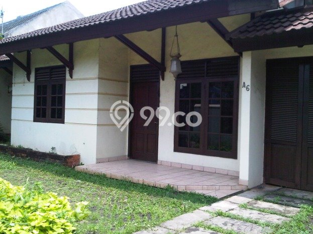 Ready to Use! Luxury House LT 300m2 Desain Modern di Jaka Sampurna Ready to Use! Luxury House LT 300m2 Desain Modern di Jaka Sampurna