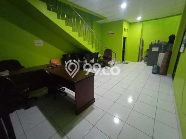 Ruko Dijual di Prime Area Jakarta Timur Luas 231m2 Ruko Dijual di Prime Area Jakarta Timur Luas 231m2