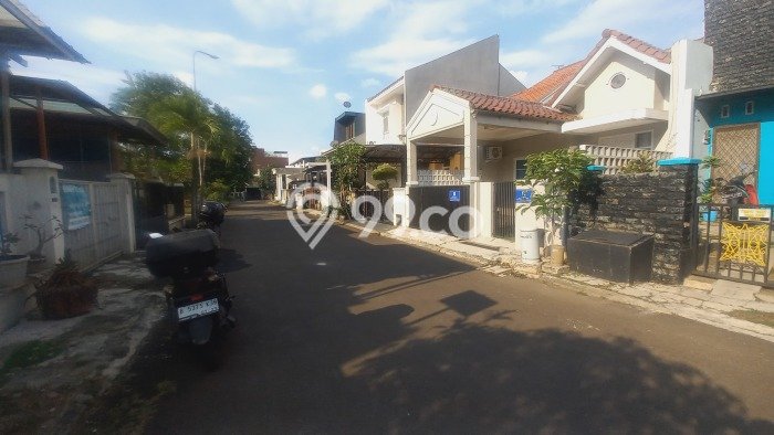 Dijual Cepat Rumah Siap Huni LT 108m2 LB 70m2 di Bekasi Cocok untuk Hunian Dijual Cepat Rumah Siap Huni LT 108m2 LB 70m2 di Bekasi Cocok untuk Hunian