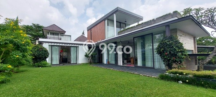 Dijual Rumah Luas Elegan Dengan View Eksklusif di Rancamaya, Bogor Dijual Rumah Luas Elegan Dengan View Eksklusif di Rancamaya, Bogor