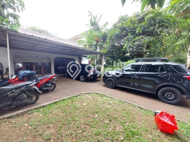 Rumah Elit Modern Siap Huni di Lebak Bulus Jakarta Selatan Rumah Elit Modern Siap Huni di Lebak Bulus Jakarta Selatan