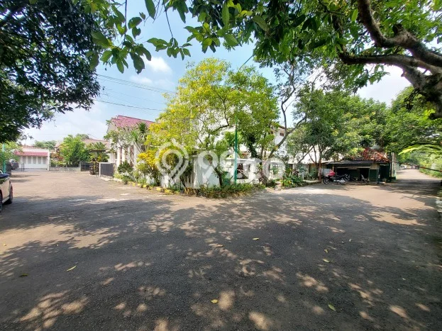 For Sale! Luxury House LT 655m2 Desain Modern di Pajajaran For Sale! Luxury House LT 655m2 Desain Modern di Pajajaran