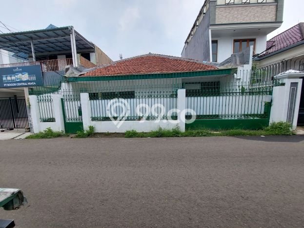 For Sale! Premium House LT 265m2 Desain Modern di Pabaton For Sale! Premium House LT 265m2 Desain Modern di Pabaton