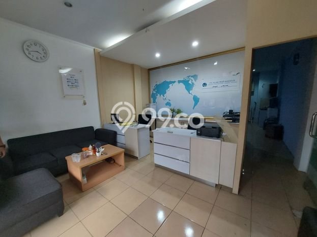 Ruko Dijual di Prime Area Jakarta Selatan Luas 180m2 Ruko Dijual di Prime Area Jakarta Selatan Luas 180m2