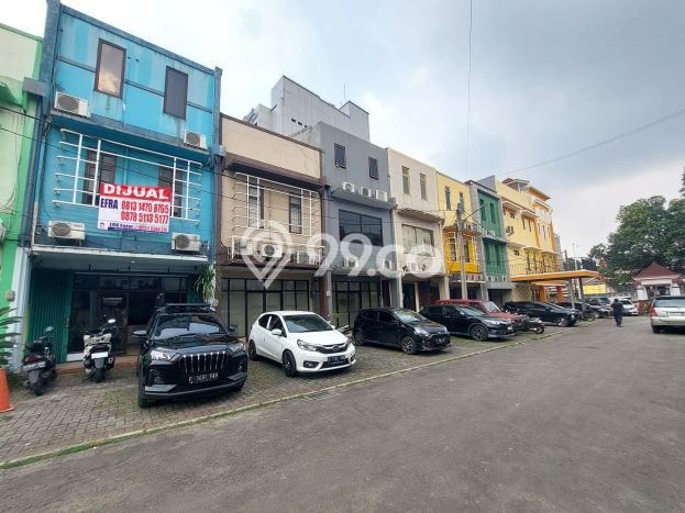 Ruko Dijual di Prime Area Jakarta Selatan Luas 180m2 Ruko Dijual di Prime Area Jakarta Selatan Luas 180m2
