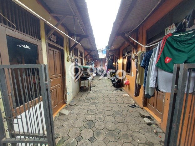 Dijual Cepat Rumah Bagus Siap Huni LB 500m2 di Sawangan, Depok Dijual Cepat Rumah Bagus Siap Huni LB 500m2 di Sawangan, Depok