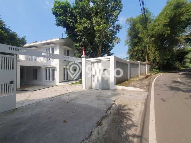 HOT DEAL! Vila di , Area 2100m2m², Lokasi Prima HOT DEAL! Vila di , Area 2100m2m², Lokasi Prima