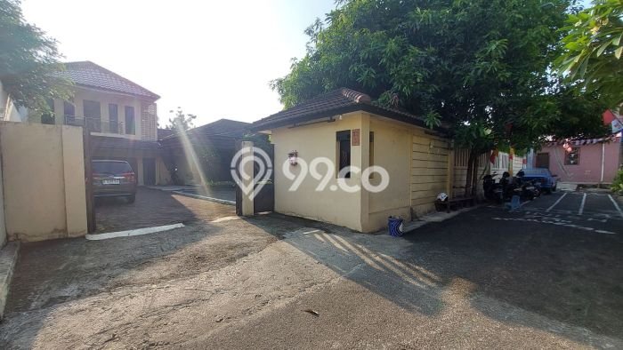 Dijual Rumah Luas Elegan Dengan View Eksklusif di Bintaro, Jakarta Selatan Dijual Rumah Luas Elegan Dengan View Eksklusif di Bintaro, Jakarta Selatan