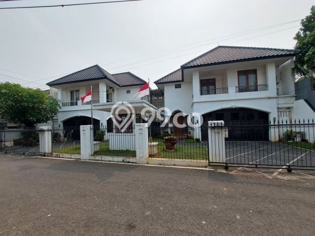 Dijual Rumah Premium dengan Fasilitas Sekitar Komplit di Cipayung, Jakarta Timur Dijual Rumah Premium dengan Fasilitas Sekitar Komplit di Cipayung, Jakarta Timur