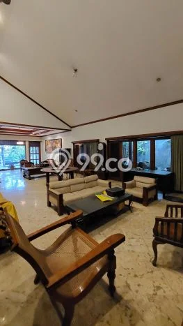 Jual Rumah Luas Elegan Dengan View Eksklusif di Veteran, Jakarta Selatan Jual Rumah Luas Elegan Dengan View Eksklusif di Veteran, Jakarta Selatan