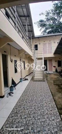 Rumah Kost untuk Dijual di Ciracas dengan 13 KT, 8 KM, Luas 150m2 Rumah Kost untuk Dijual di Ciracas dengan 13 KT, 8 KM, Luas 150m2