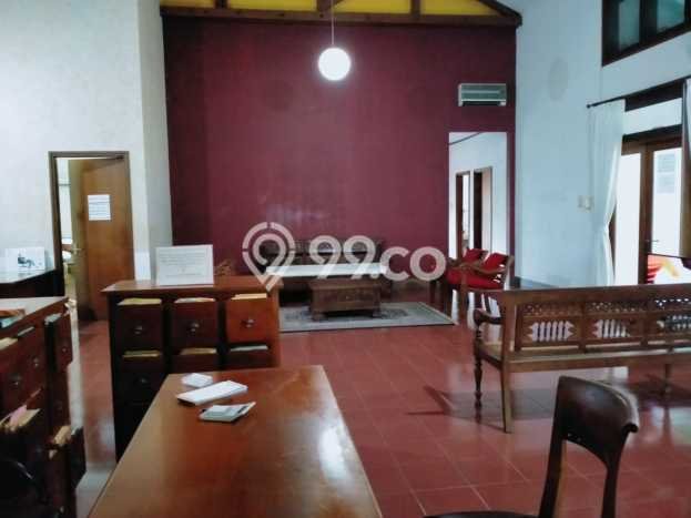 Jual Rumah Mewah Megah Dengan View Cantik di Kemang, Jakarta Selatan Jual Rumah Mewah Megah Dengan View Cantik di Kemang, Jakarta Selatan