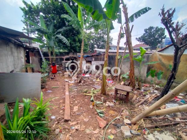 Dijual Tanah Kawasan Beji, Luas 300m², Lingkungan Asri Dijual Tanah Kawasan Beji, Luas 300m², Lingkungan Asri