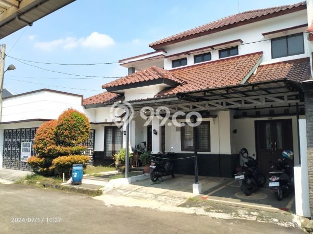 Hunian Mewah Dijual LT 244m2 di Beji, Depok Hunian Mewah Dijual LT 244m2 di Beji, Depok