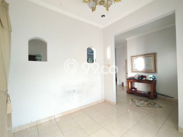 Hunian Mewah Dijual LT 244m2 di Beji, Depok Hunian Mewah Dijual LT 244m2 di Beji, Depok