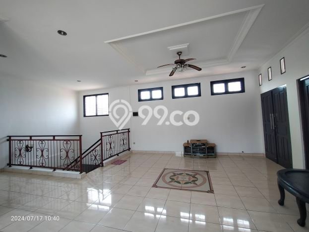 Hunian Mewah Dijual LT 244m2 di Beji, Depok Hunian Mewah Dijual LT 244m2 di Beji, Depok