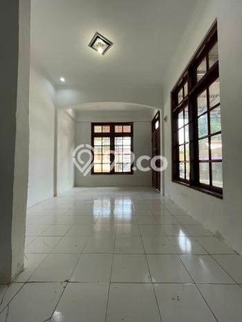 For Sale Rumah 3 Kamar Lokasi Strategis Bagus dan Strategis di Sawangan For Sale Rumah 3 Kamar Lokasi Strategis Bagus dan Strategis di Sawangan