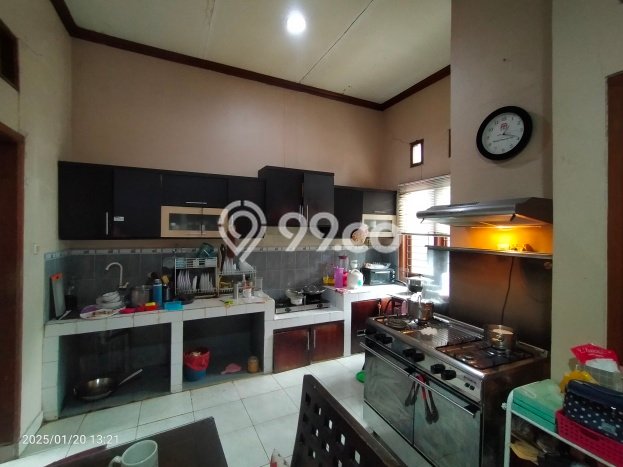 Hunian Cantik Modern Lb 200m2 di Pancoran Mas, Depok Hunian Cantik Modern Lb 200m2 di Pancoran Mas, Depok