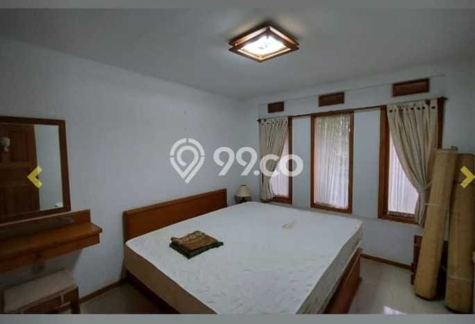 Dijual Rumah 6 Kamar Lokasi Ideal Bagus dan Strategis di Sukasari Dijual Rumah 6 Kamar Lokasi Ideal Bagus dan Strategis di Sukasari