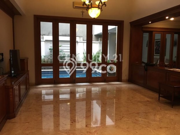 Hunian Mewah LB 400m2 Siap Huni Desain Elegan di Pondok Indah, Jakarta Selatan Hunian Mewah LB 400m2 Siap Huni Desain Elegan di Pondok Indah, Jakarta Selatan
