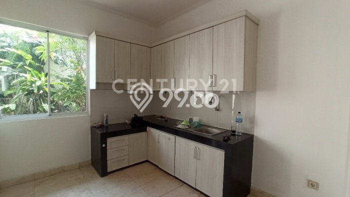 Rumah Elit LB 142m2 Siap Pakai Desain Elegan di Cirendeu, Jakarta Selatan Rumah Elit LB 142m2 Siap Pakai Desain Elegan di Cirendeu, Jakarta Selatan