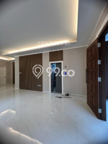 Hunian Elit LB 300m2 Siap Pakai Desain Elegan di Lebak Bulus, Jakarta Selatan Hunian Elit LB 300m2 Siap Pakai Desain Elegan di Lebak Bulus, Jakarta Selatan