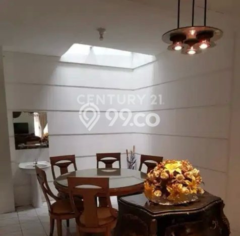 Ready to Use! Luxury House LT 220m2 Desain Elegan di Pondok Indah Ready to Use! Luxury House LT 220m2 Desain Elegan di Pondok Indah