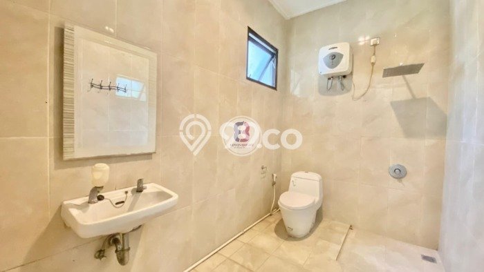 Rumah Elit LB 216m2 Siap Pakai Desain Elegan di Sektor 7-Bintaro, Tangerang Selatan Rumah Elit LB 216m2 Siap Pakai Desain Elegan di Sektor 7-Bintaro, Tangerang Selatan
