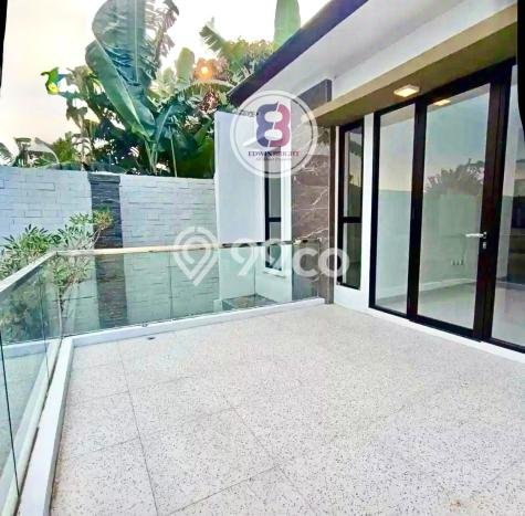Rumah Strategis Bintaro, Tangerang Selatan, Luas 119m² Bangunan 230m² Rumah Strategis Bintaro, Tangerang Selatan, Luas 119m² Bangunan 230m²