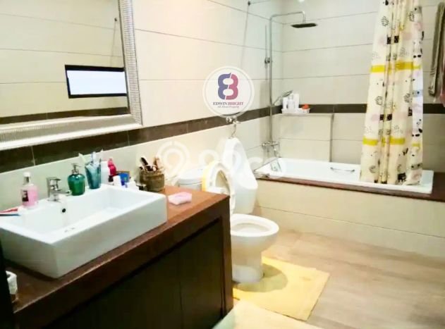 Rumah Mewah LB 200m2 Siap Pakai Desain Elegan di Bintaro, Tangerang Selatan Rumah Mewah LB 200m2 Siap Pakai Desain Elegan di Bintaro, Tangerang Selatan