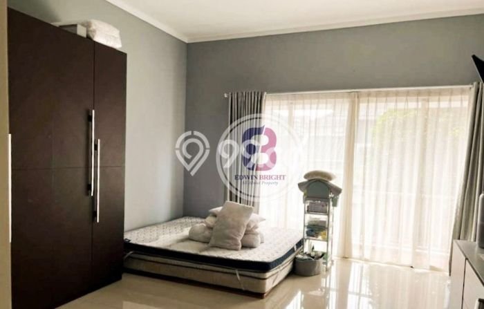 Dijual Rumah Luas Megah Dengan View Eksklusif di Bintaro, Jakarta Selatan Dijual Rumah Luas Megah Dengan View Eksklusif di Bintaro, Jakarta Selatan