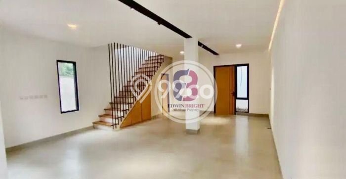 Jual Rumah Luas Elegan Dengan View Eksklusif di Sektor 1 - Bintaro, Jakarta Selatan Jual Rumah Luas Elegan Dengan View Eksklusif di Sektor 1 - Bintaro, Jakarta Selatan