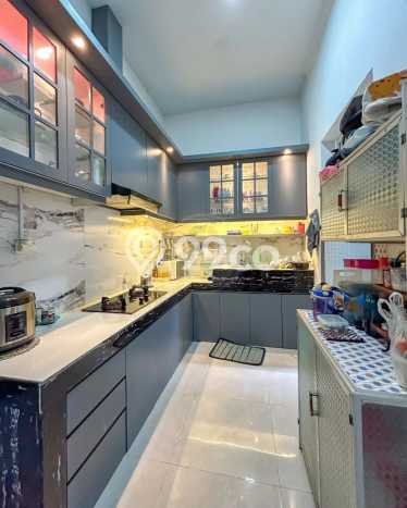 Rumah Siap Huni lokasi Bintaro, Tangerang Selatan, Luas 180m² Bangunan 300m² Rumah Siap Huni lokasi Bintaro, Tangerang Selatan, Luas 180m² Bangunan 300m²