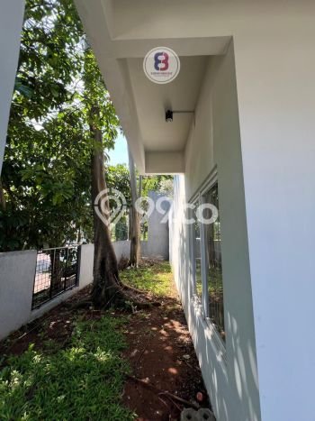 Jual Rumah Mewah Elegan Dengan View Eksklusif di Bintaro, Tangerang Selatan Jual Rumah Mewah Elegan Dengan View Eksklusif di Bintaro, Tangerang Selatan