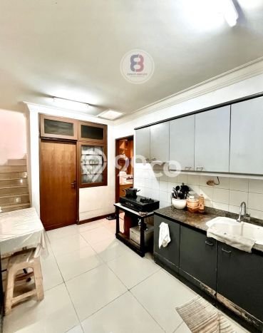 Jual Rumah Luas Elegan Dengan View Eksklusif di Bintaro, Tangerang Selatan Jual Rumah Luas Elegan Dengan View Eksklusif di Bintaro, Tangerang Selatan