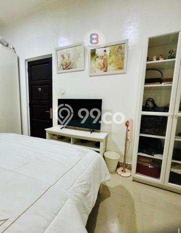 Rumah Luas Asri 5 KT Siap Huni di Bintaro Tangerang Selatan Rumah Luas Asri 5 KT Siap Huni di Bintaro Tangerang Selatan