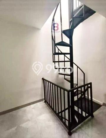 BEST INVESTMENT! Rumah area Bintaro, Luas 212m² Bangunan 300m² BEST INVESTMENT! Rumah area Bintaro, Luas 212m² Bangunan 300m²