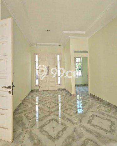 Rumah Modern 5 KT di Bintaro Jakarta Selatan Semi Furnished Rumah Modern 5 KT di Bintaro Jakarta Selatan Semi Furnished