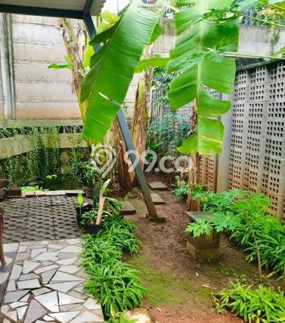 Hunian Mewah LB 180m2 Siap Huni Desain Elegan di Bintaro, Tangerang Selatan Hunian Mewah LB 180m2 Siap Huni Desain Elegan di Bintaro, Tangerang Selatan