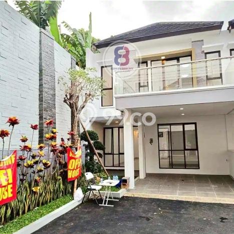 Rumah Strategis Bintaro, Tangerang Selatan, Luas 119m² Bangunan 230m² Rumah Strategis Bintaro, Tangerang Selatan, Luas 119m² Bangunan 230m²