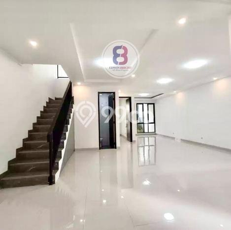 Rumah Strategis Bintaro, Tangerang Selatan, Luas 119m² Bangunan 230m² Rumah Strategis Bintaro, Tangerang Selatan, Luas 119m² Bangunan 230m²