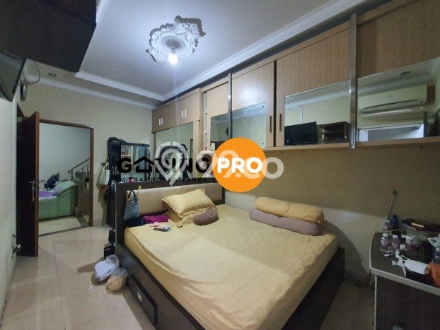 Rumah Lokasi Strategis di Kelapa Gading, Jakarta Utara, Luas 120m² Bangunan 360m² Rumah Lokasi Strategis di Kelapa Gading, Jakarta Utara, Luas 120m² Bangunan 360m²
