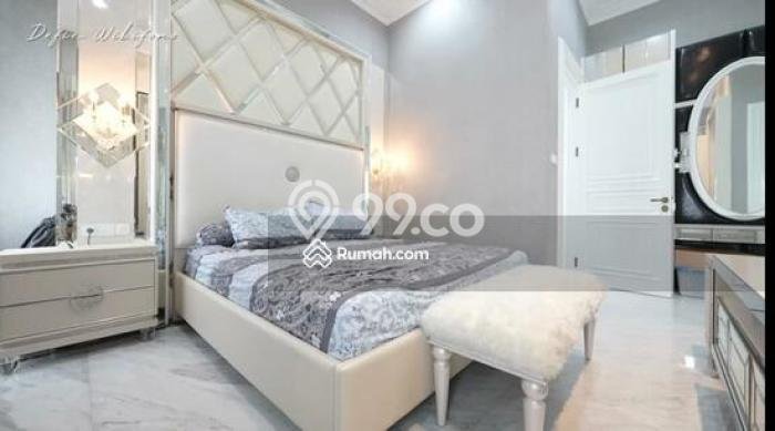 Rumah Berkualitas dengan Luas Tanah 360m² di Kawasan Elite Kelapa Gading, Jakarta Utara Rumah Berkualitas dengan Luas Tanah 360m² di Kawasan Elite Kelapa Gading, Jakarta Utara