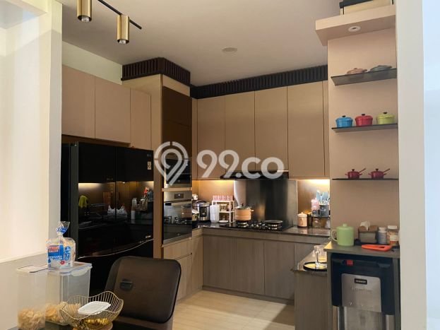 Rumah Eksklusif Dijual LT 102m2 di Kelapa Gading, Jakarta Utara Rumah Eksklusif Dijual LT 102m2 di Kelapa Gading, Jakarta Utara