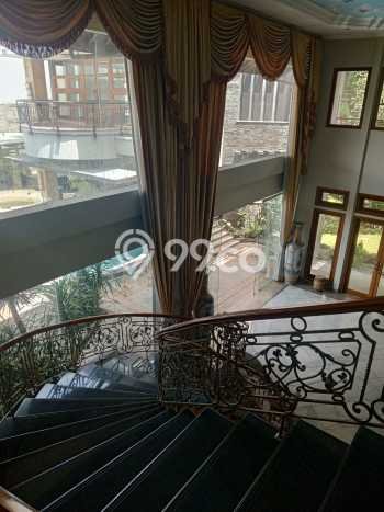 Rumah Elit Modern Tanpa Renovasi di Bandung Utara Bandung Rumah Elit Modern Tanpa Renovasi di Bandung Utara Bandung