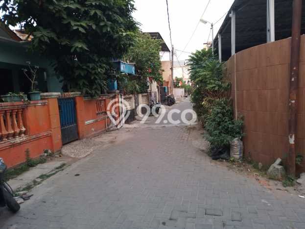 Dijual Cepat Rumah Bagus Siap Huni LB 192m2 di Ciledug, Tangerang Dijual Cepat Rumah Bagus Siap Huni LB 192m2 di Ciledug, Tangerang