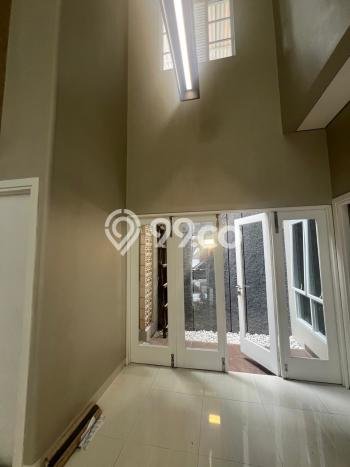 Rumah Elit Modern Tanpa Renovasi di Bintaro Tangerang Selatan Rumah Elit Modern Tanpa Renovasi di Bintaro Tangerang Selatan
